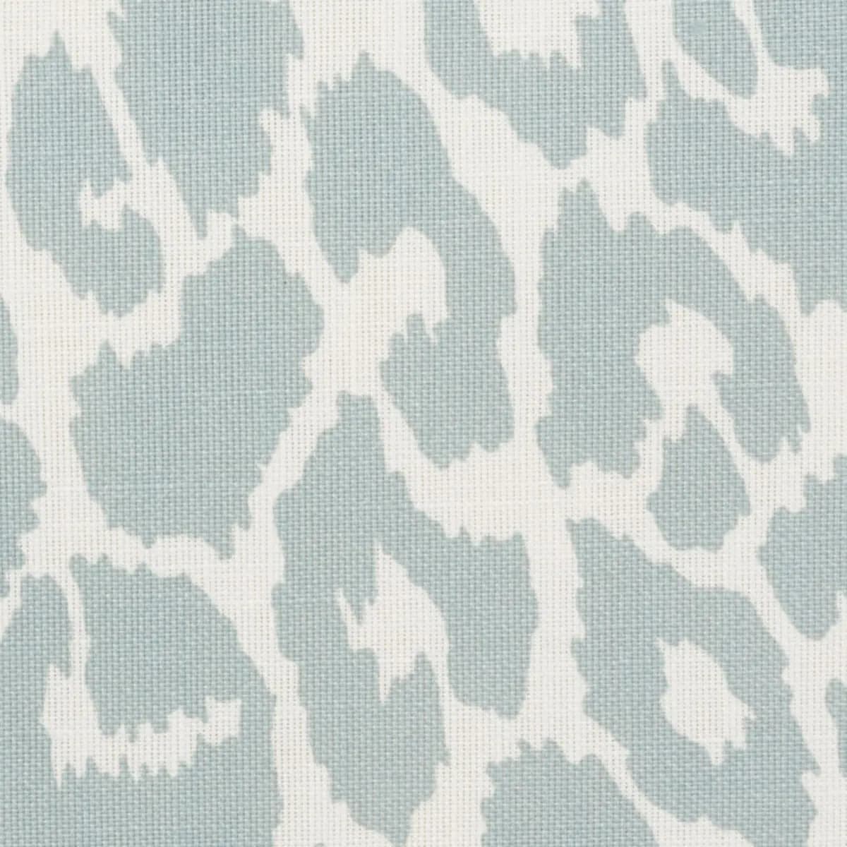 ICONIC LEOPARD INDOOR/OUTDOOR_ SKY