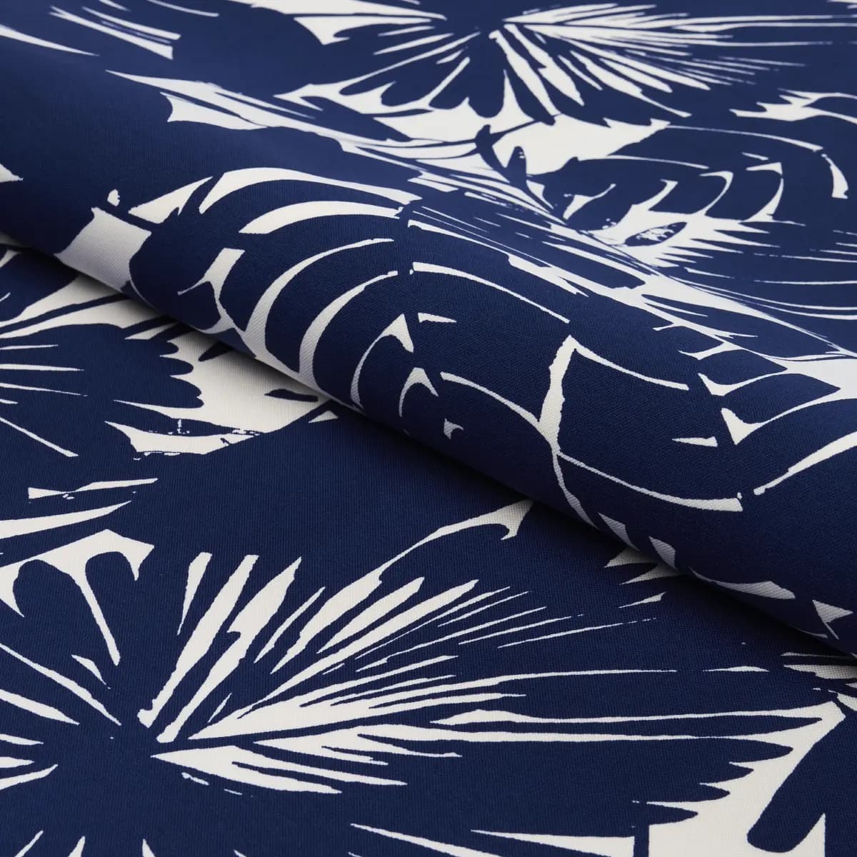 PALISADES PALM INDOOR/OUTDOOR_ INDIGO