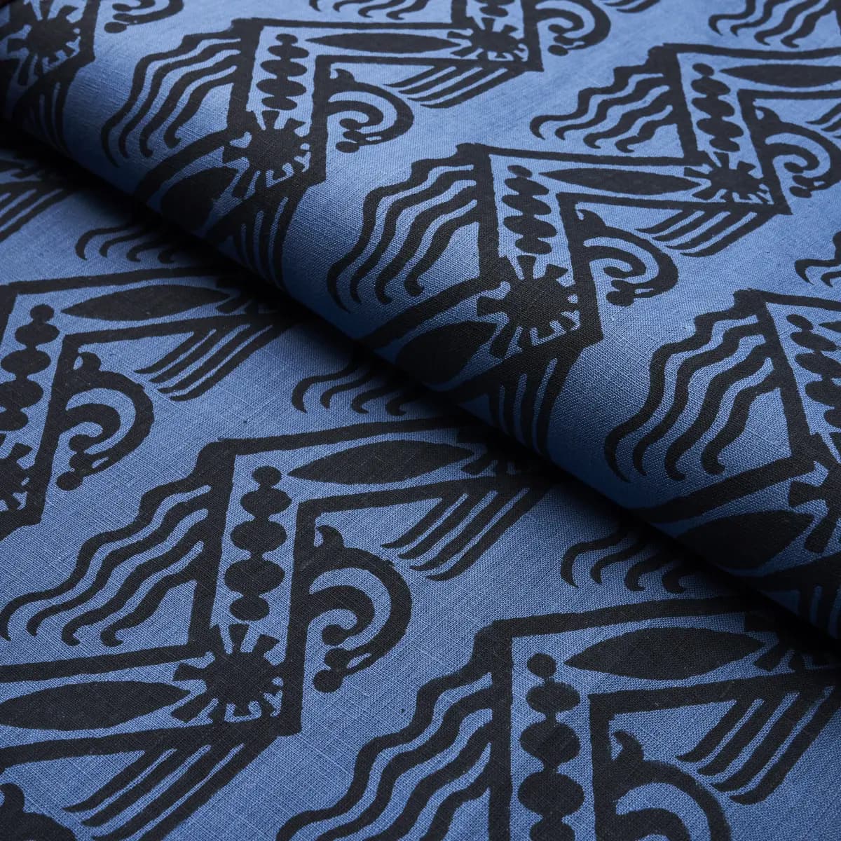 VENETIAN ZIG ZAG BLOCK PRINT_ BLACK ON BLUE