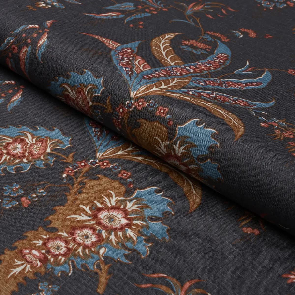 APOLLINE BOTANICAL_ ROUGE & NOIR