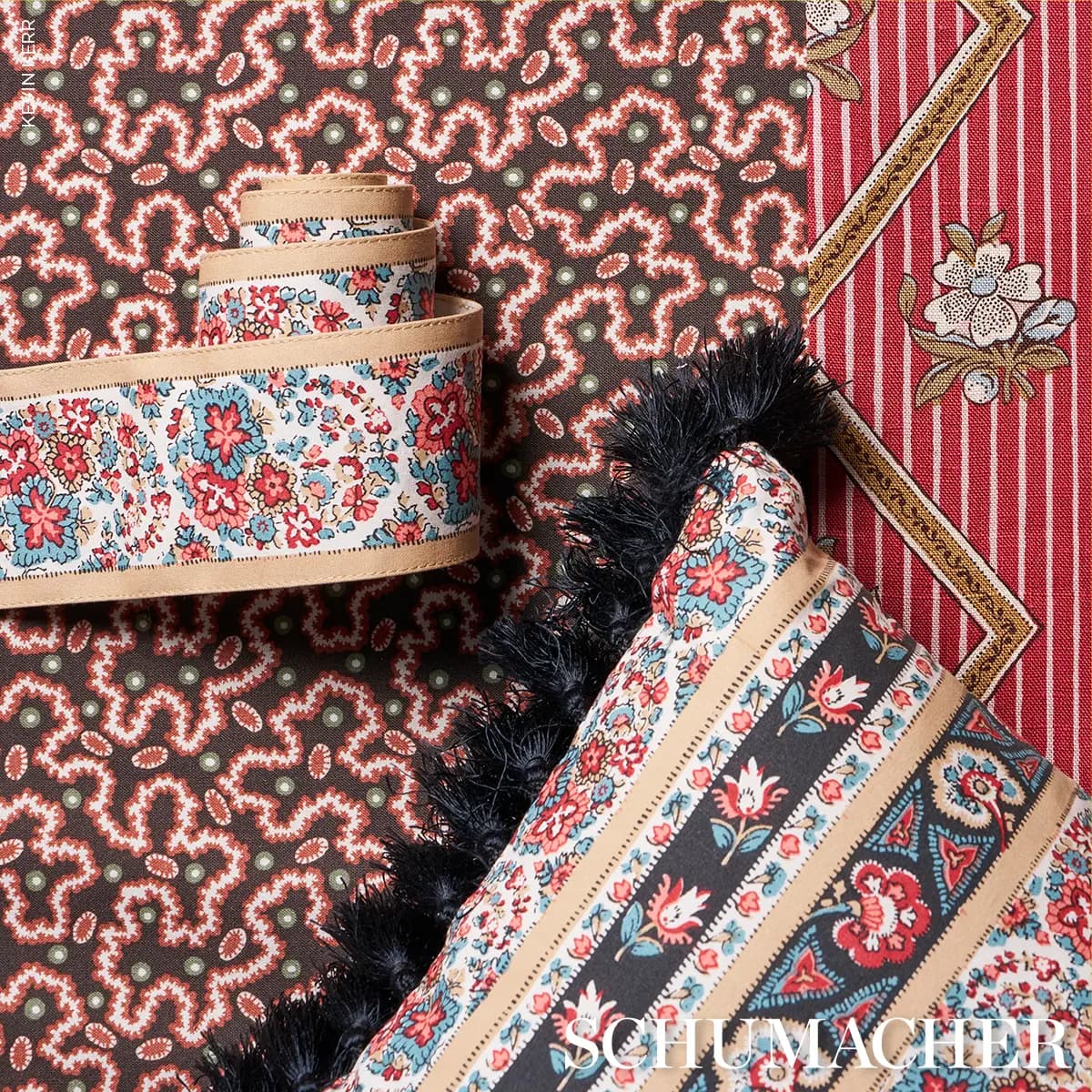INES PAISLEY_ ROUGE & NOIR