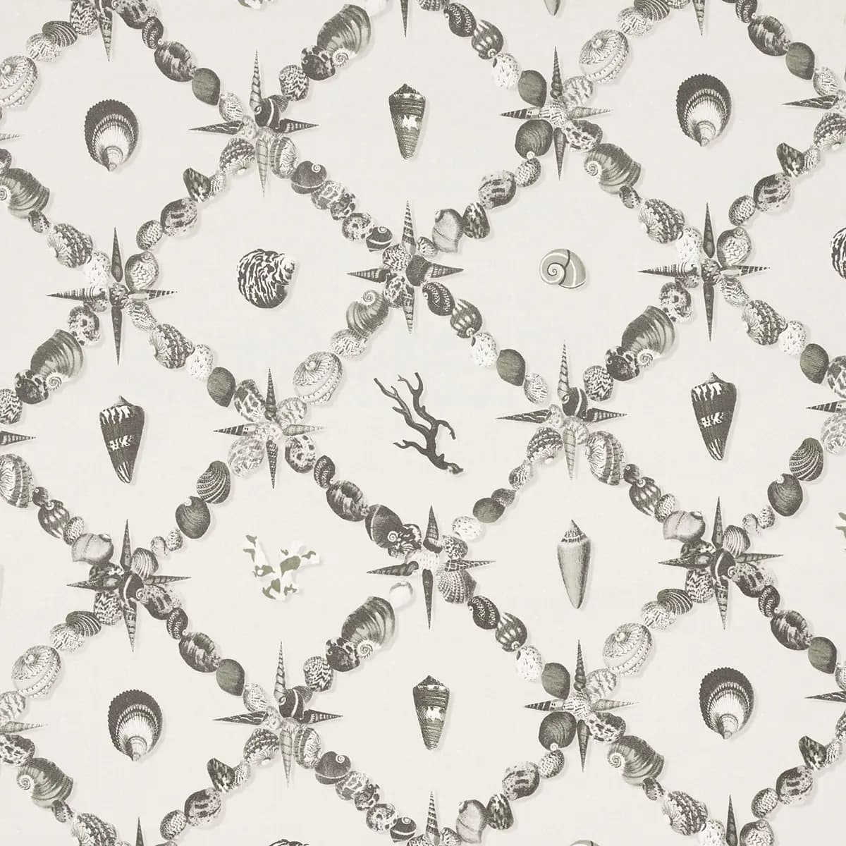 GROTTO TREILLAGE_ GRISAILLE