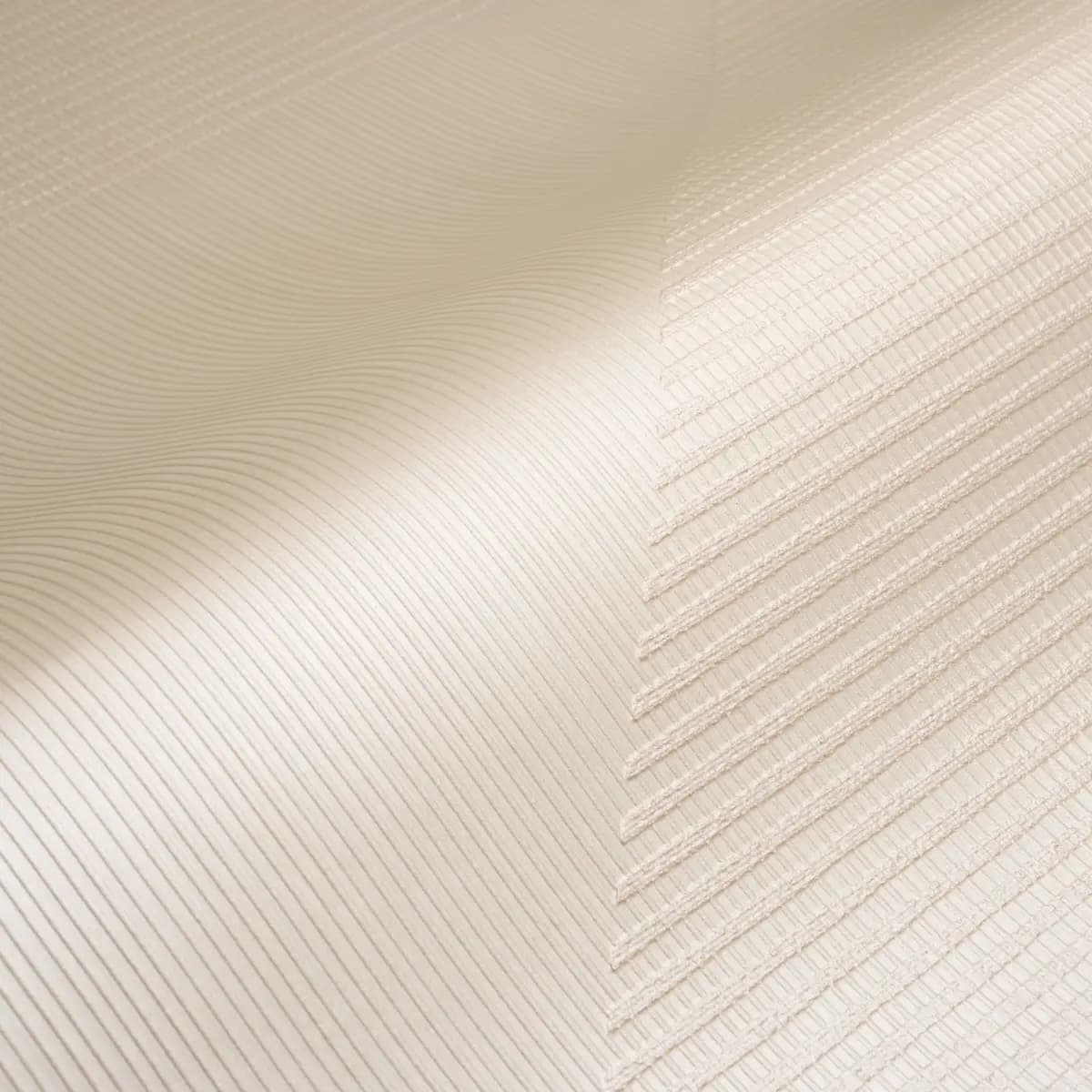 Hand Combed Triangles_ PEARLESCENT