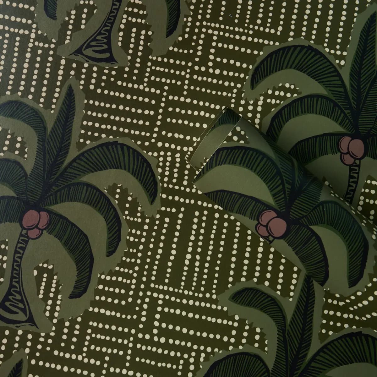 Agua De Coco_ PALM TREE GREEN