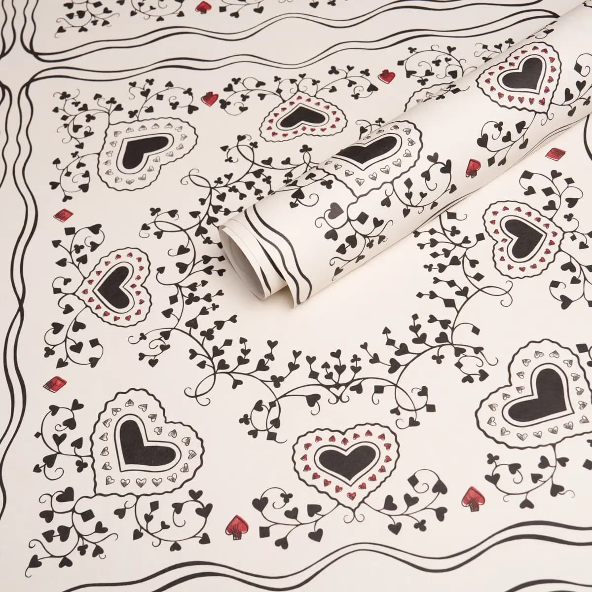 Garden Of Hearts_ BLACK & IVORY
