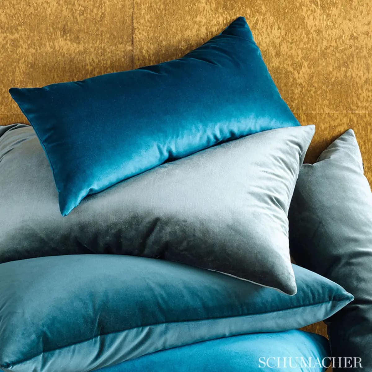 VENETIAN SILK VELVET_ CAMEO