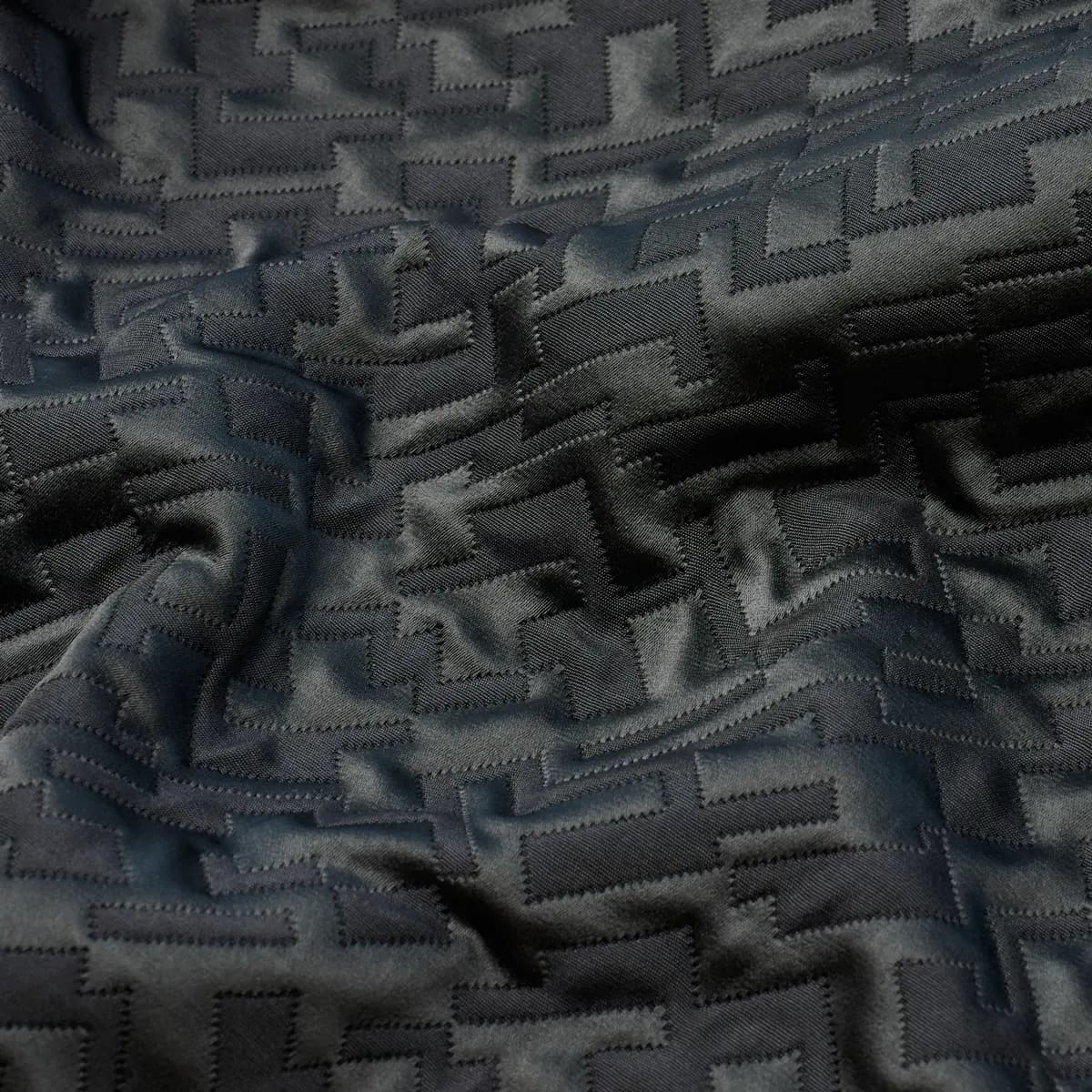 SALON MATELASSÉ SATIN_ EBONY
