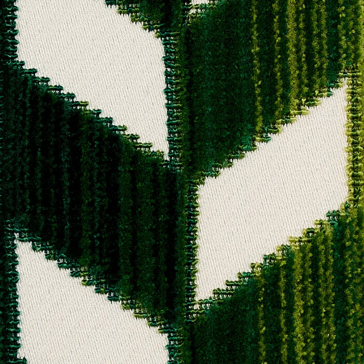 CHEVRON STRIÉ VELVET_ EMERALD