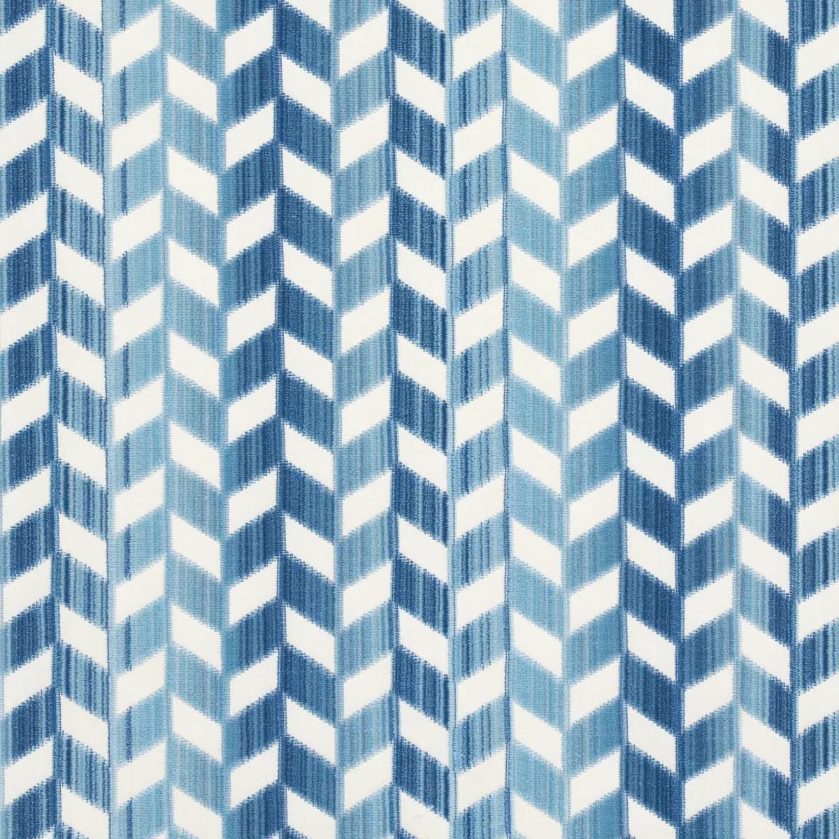 CHEVRON STRIÉ VELVET_ PORCELAIN