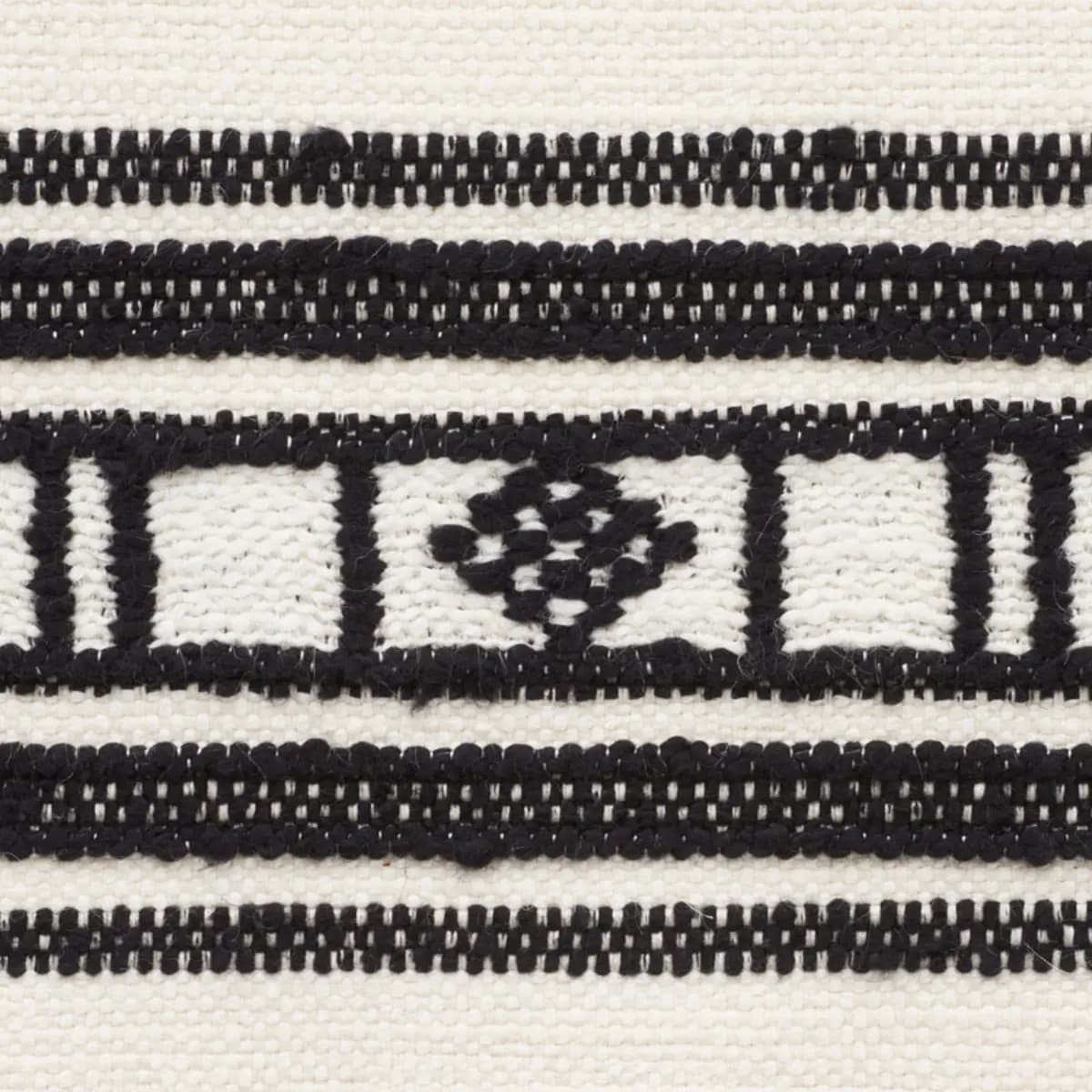 BUENA VISTA_ BLACK