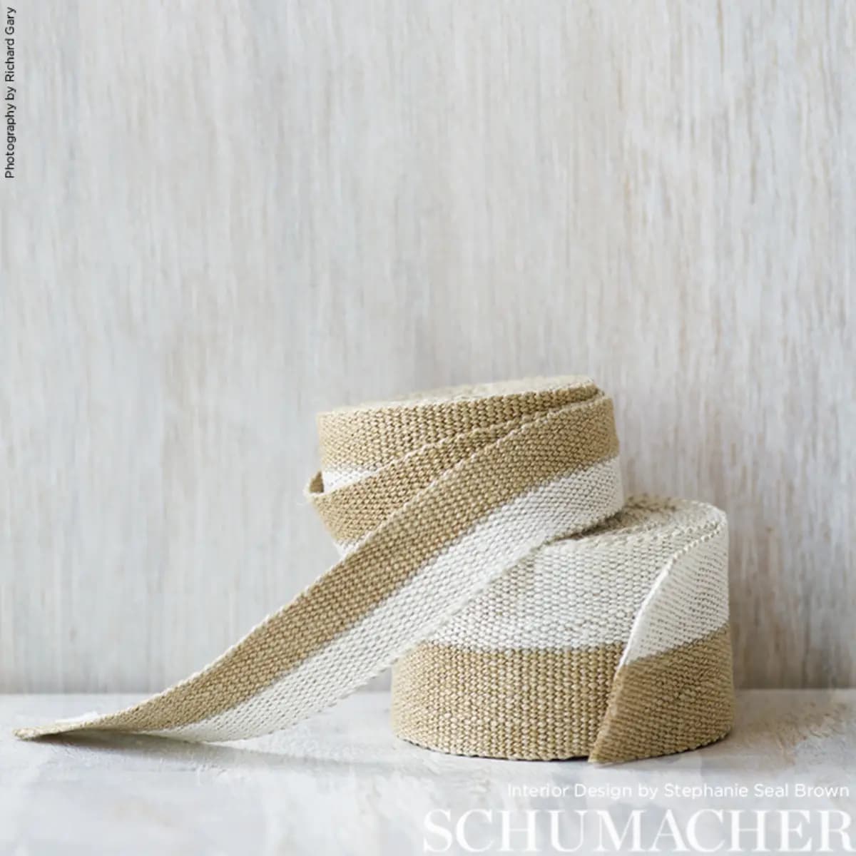 MODERN NEUTRAL III MEDIUM TAPE_ WHITE & GOLD