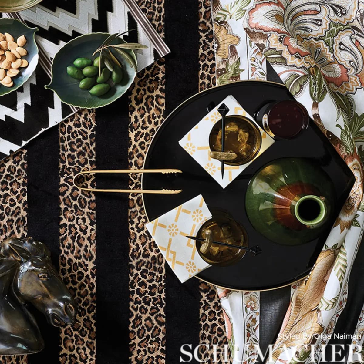FLORENTINE VELVET_ BLACK