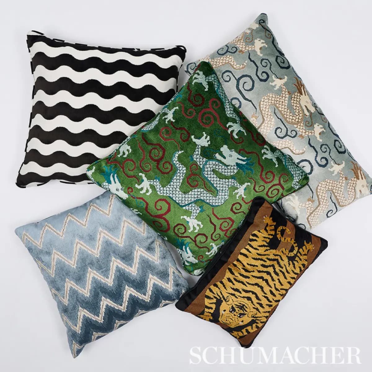 Jokhang Tiger Velvet_ BROWN & BLACK