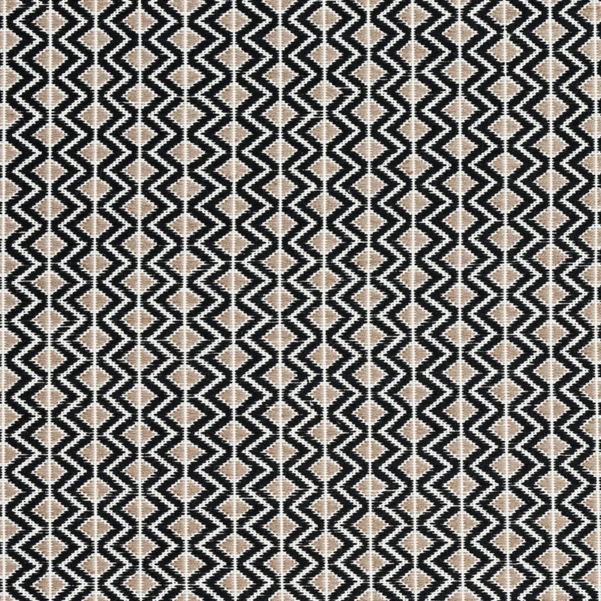 PINULA HAND WOVEN_ BLACK