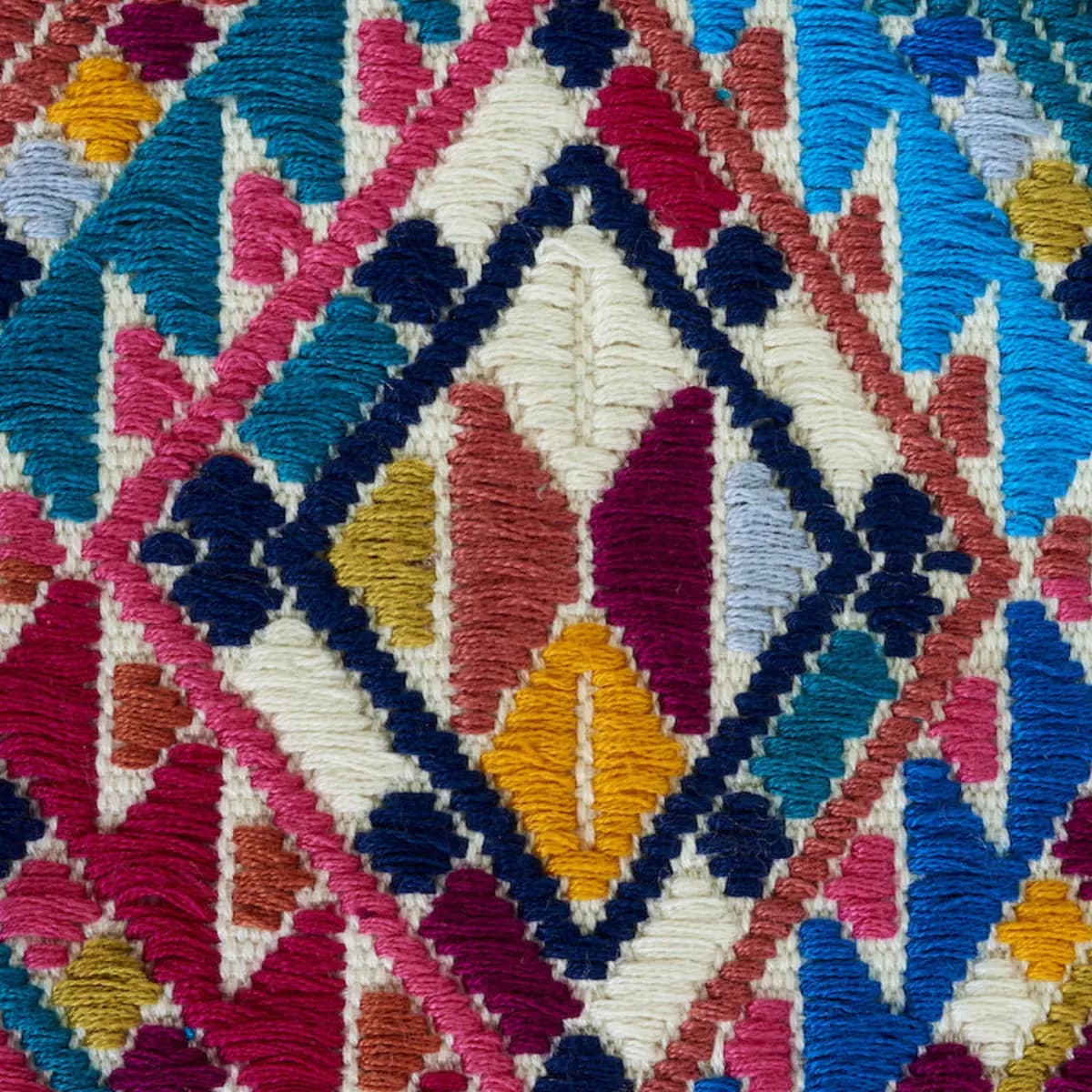 NICA HAND WOVEN BROCADE_ ROSA