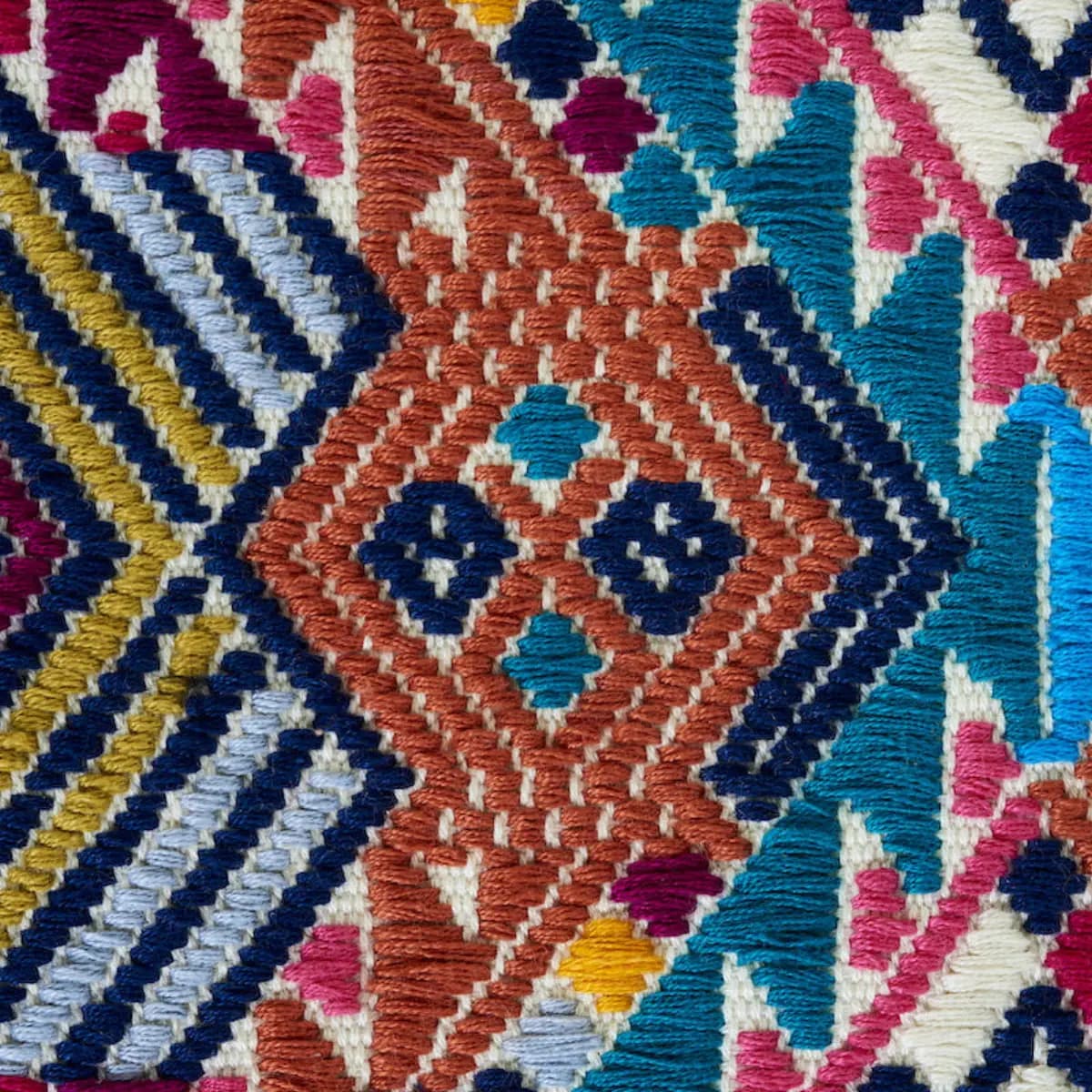 NICA HAND WOVEN BROCADE_ ROSA