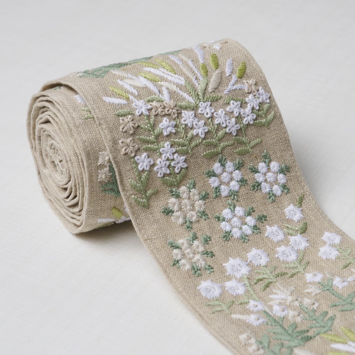 LULA EMBROIDERED TAPE_ GREEN