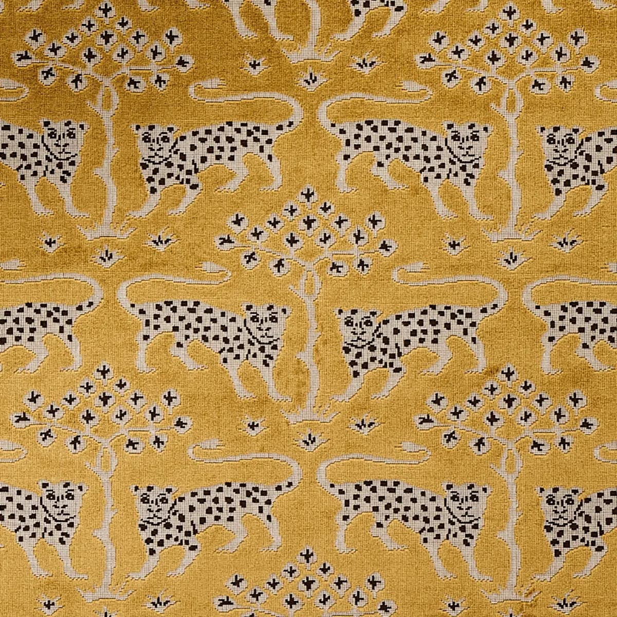 WOODLAND LEOPARD VELVET_ GOLD