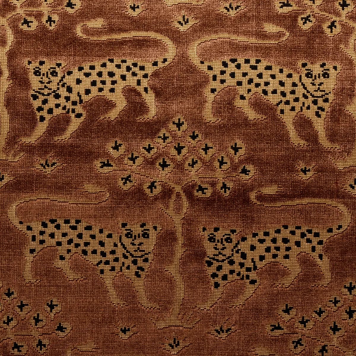 WOODLAND LEOPARD VELVET_ SEPIA