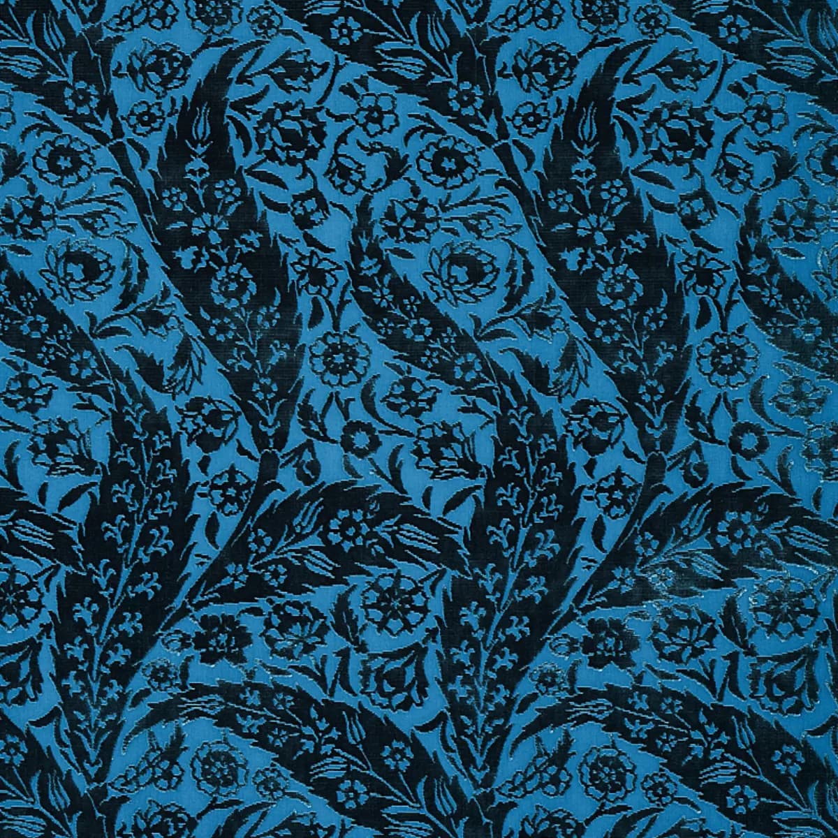 SAZ PAISLEY SILK VELVET_ BLUE