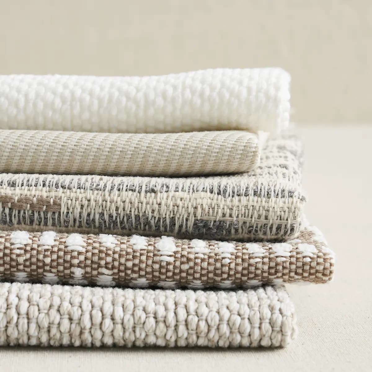 TOMORI INDOOR/OUTDOOR_ NEUTRAL