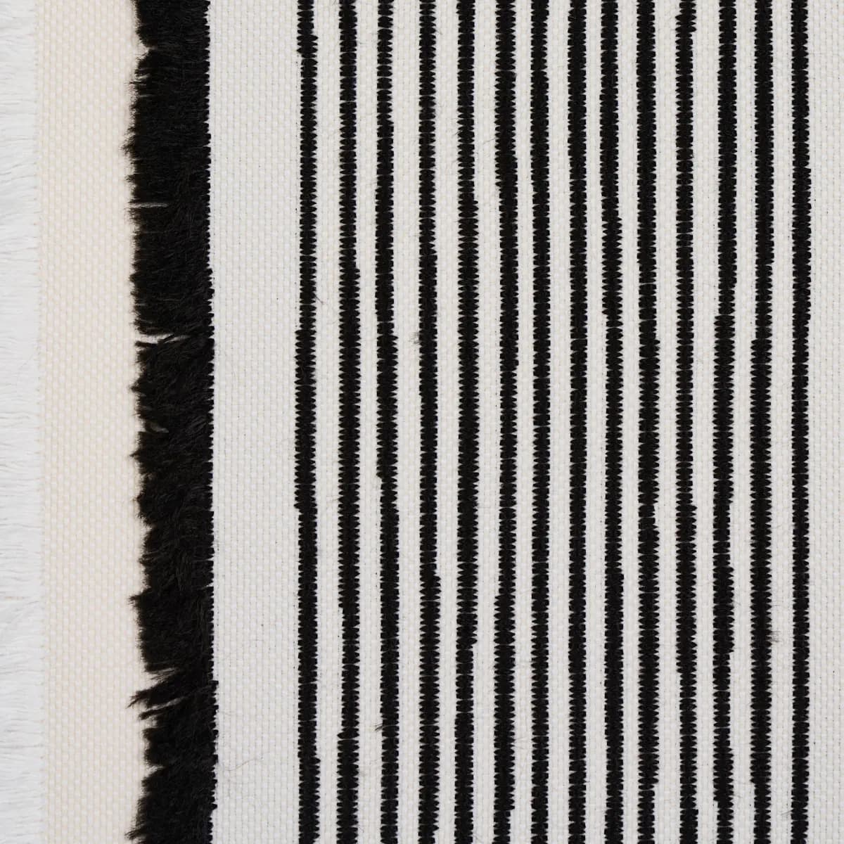 BILLY INDOOR/OUTDOOR_ BLACK