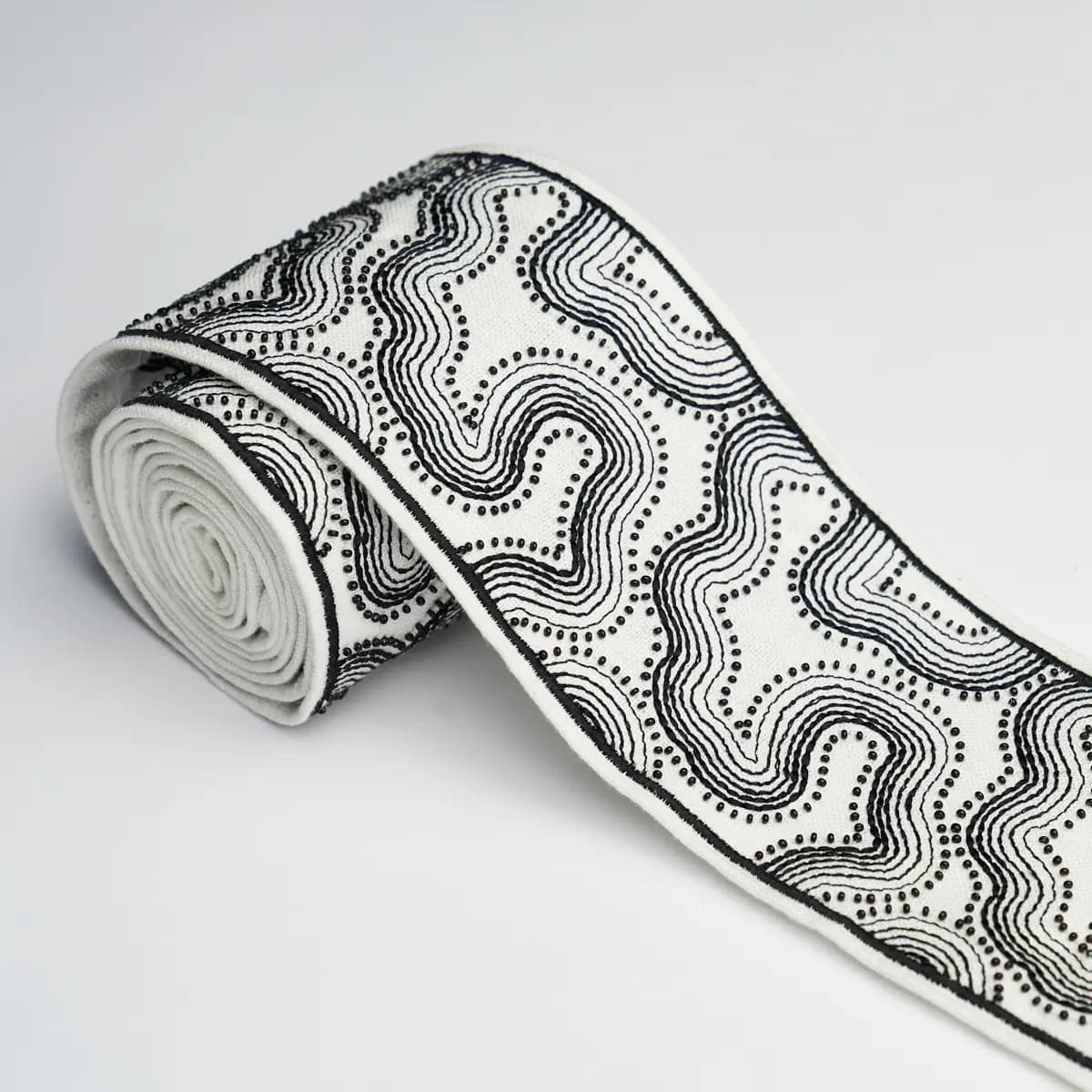 Topo Beaded Tape_ BLACK & WHITE
