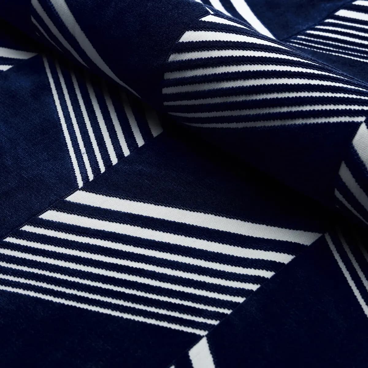 JESSIE CUT VELVET_ NAVY & WHITE