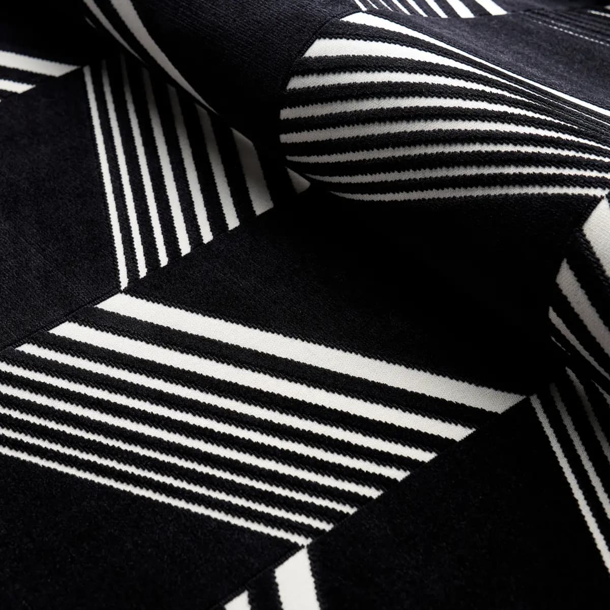 JESSIE CUT VELVET_ BLACK & WHITE