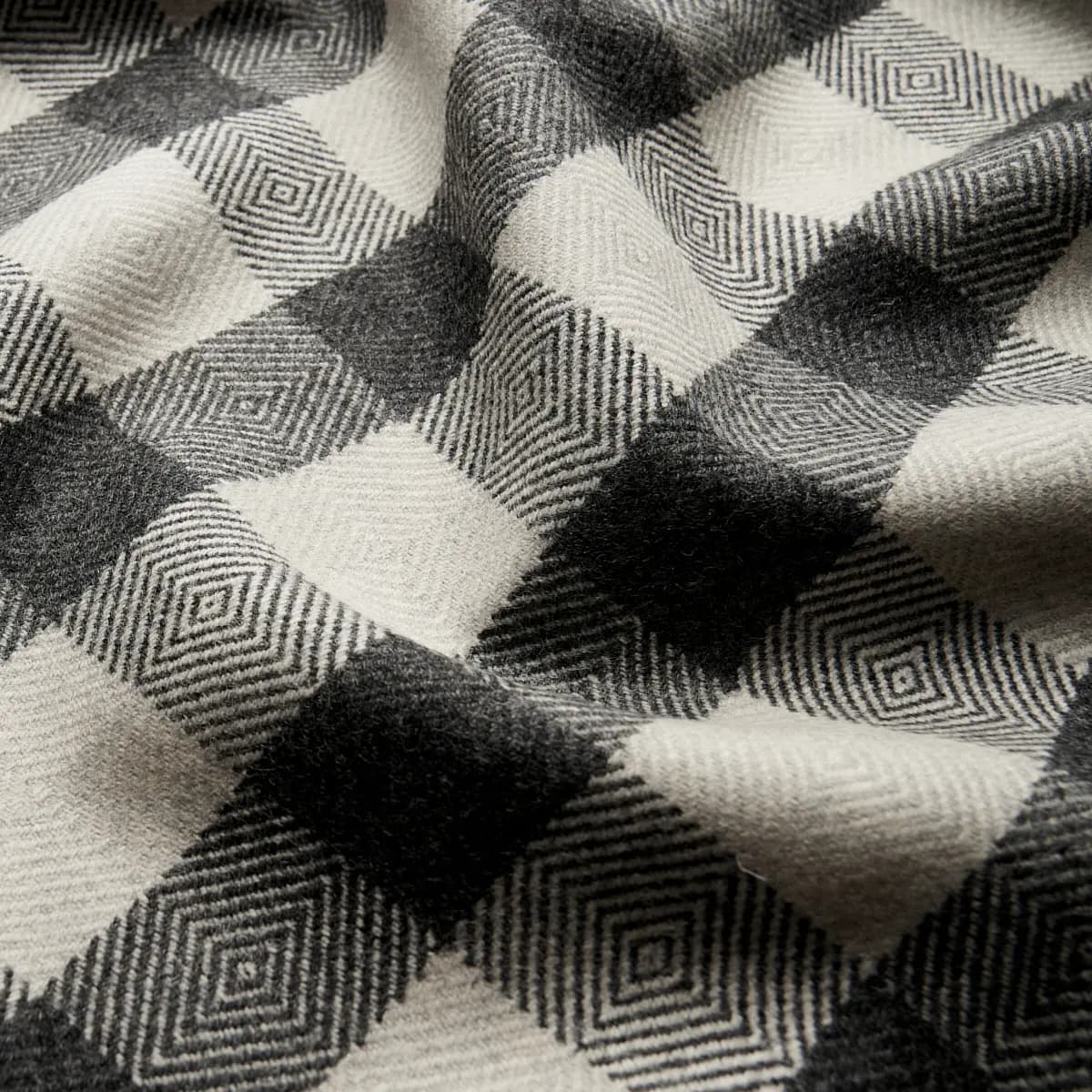 GALT WOOL CHECK_ CHARCOAL