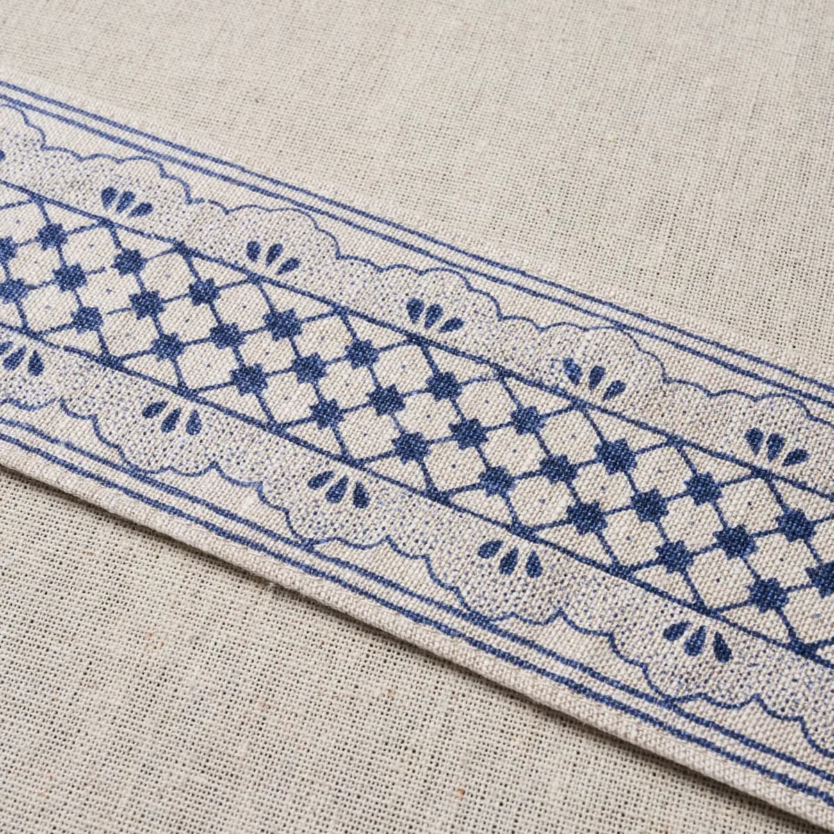 DAVISON SCALLOPED TAPE_ WASHINGTON BLUE