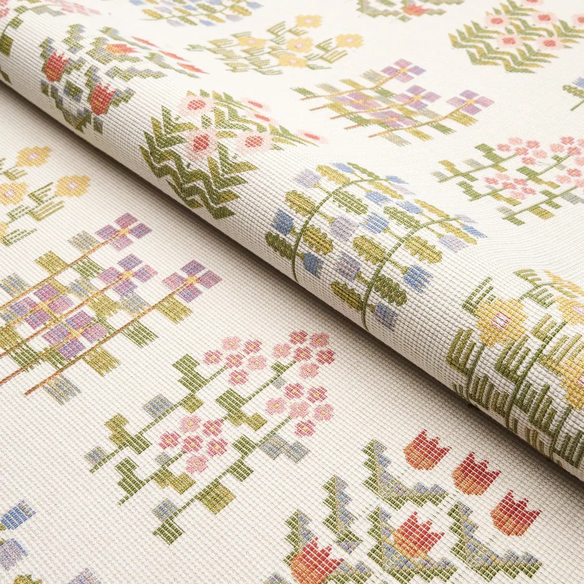 ANNIKA FLORAL TAPESTRY_ MULTI ON IVORY
