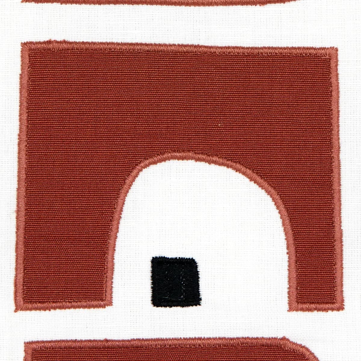 DEN APPLIQUÉ_ CLAY
