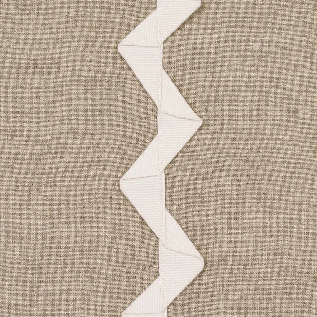 LAZARE APPLIQUÉ_ IVORY ON NATURAL