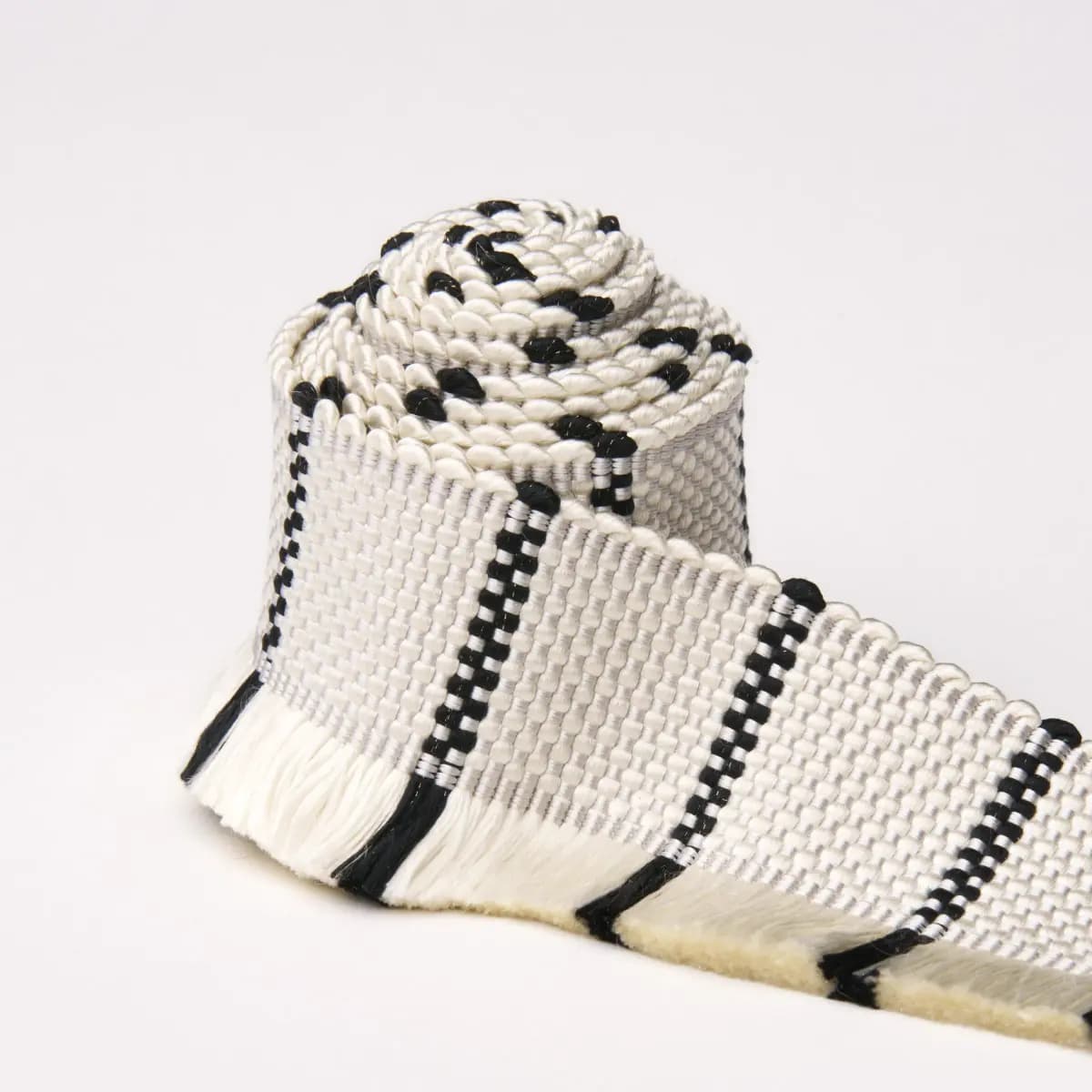 FRANCES SILK FRINGE_ BLACK AND WHITE