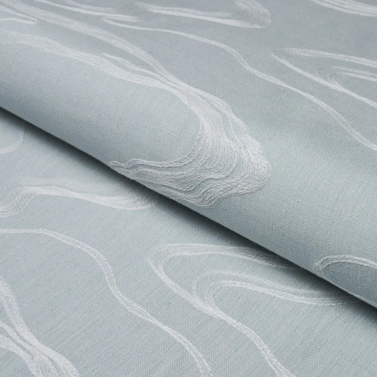DESERT WIND EMBROIDERY_ ARCTIC