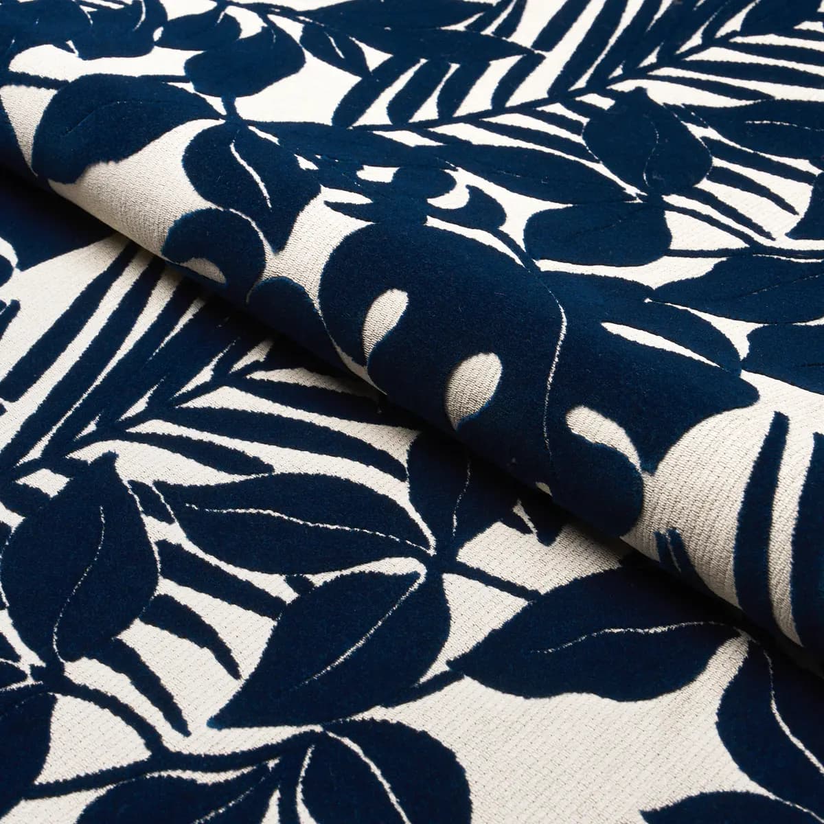 MIRAMAR INDOOR/OUTDOOR VELVET_ NAVY