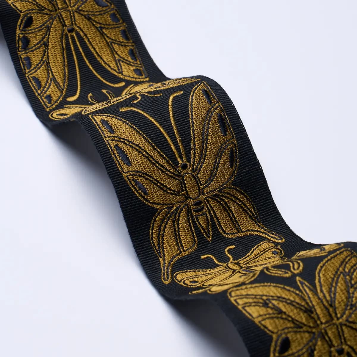 METAMORPHOSIS TAPE_ NOIR & GOLD