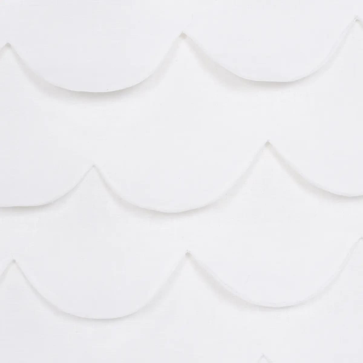 PREP SCHOOL HAND PIECED SCALLOP_ WHITE