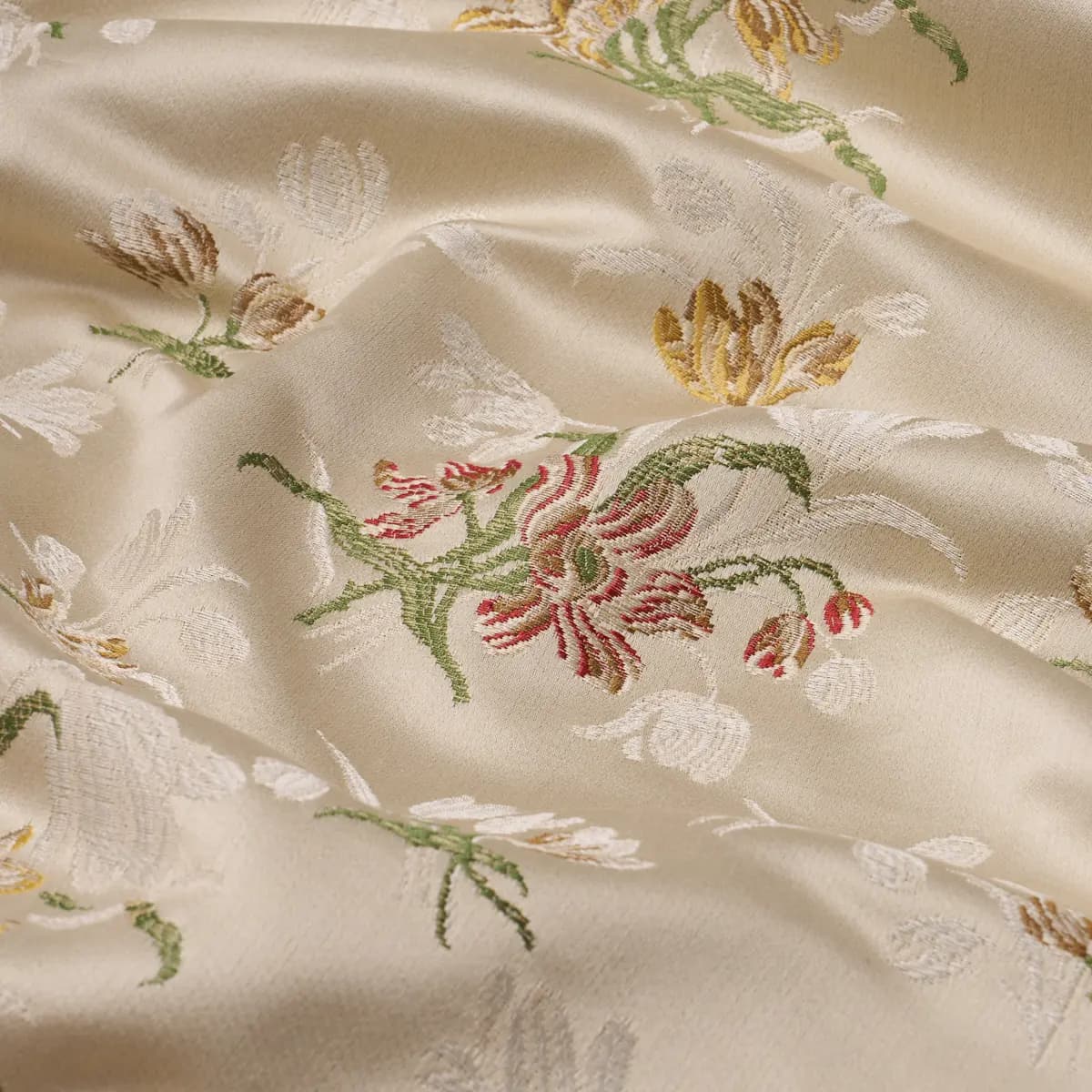 SPITALFIELDS BOUQUET_ ALABASTER