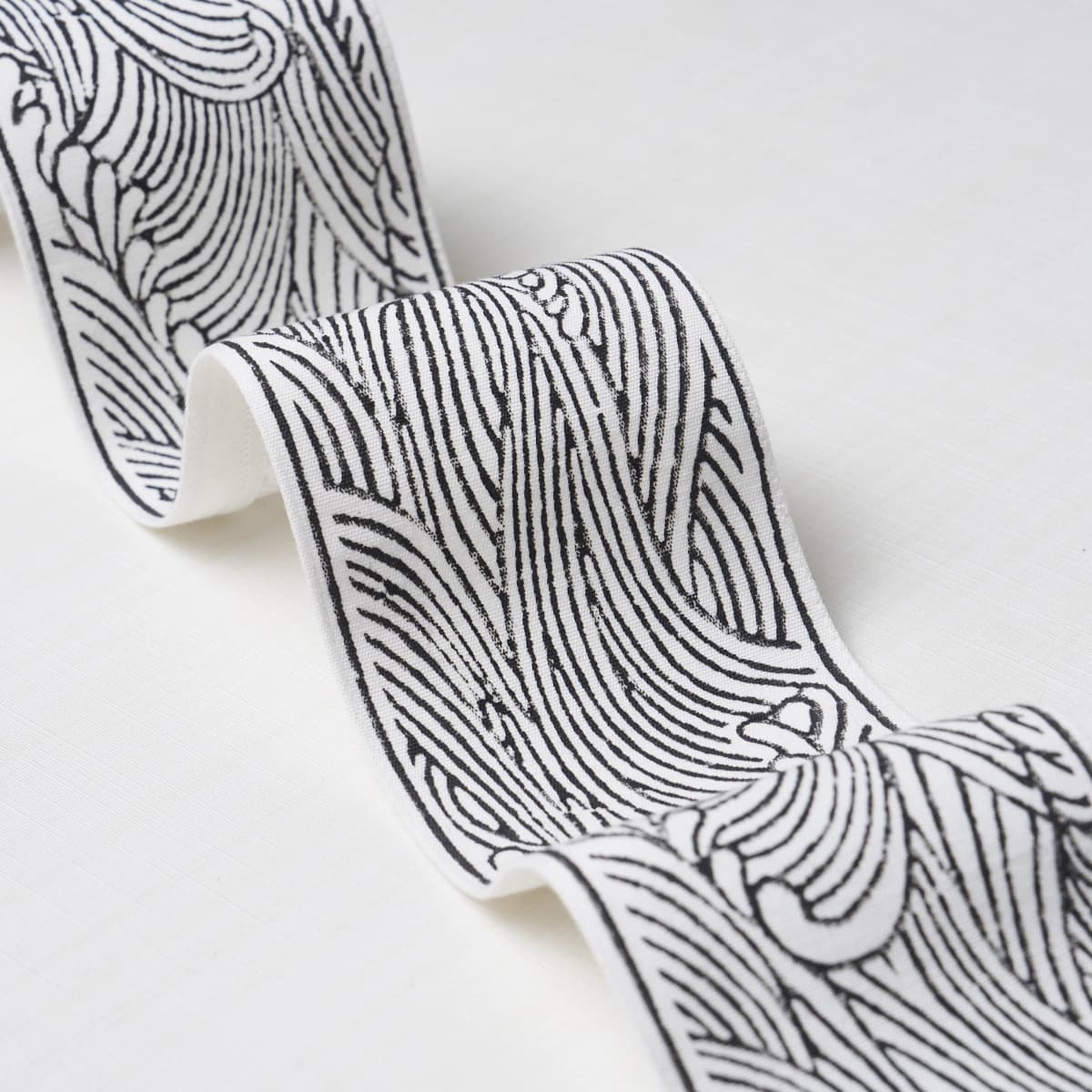 UMI TAPE_ BLACK