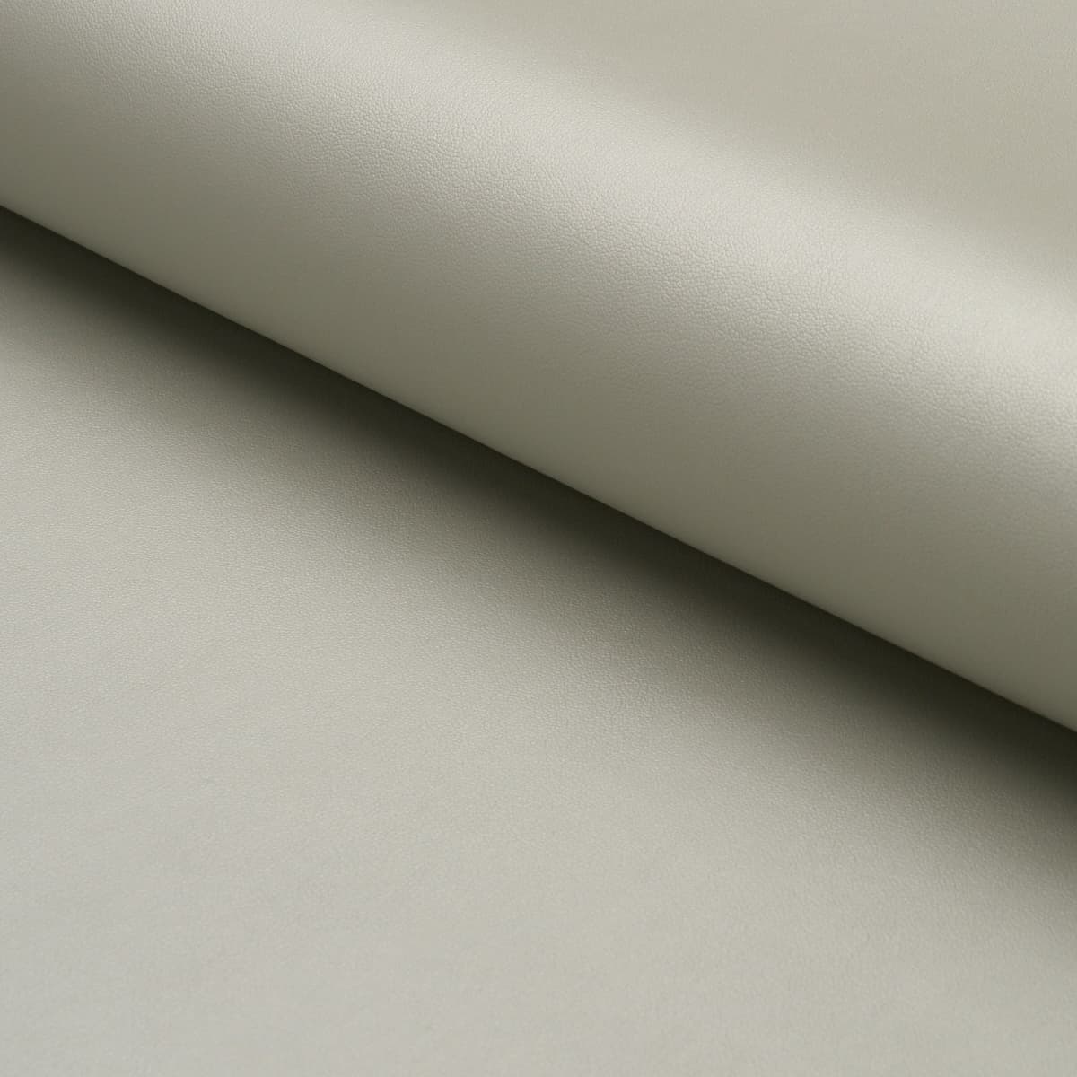 METALLIC VEGAN LEATHER OUTDOOR_ LUSTROUS METAL