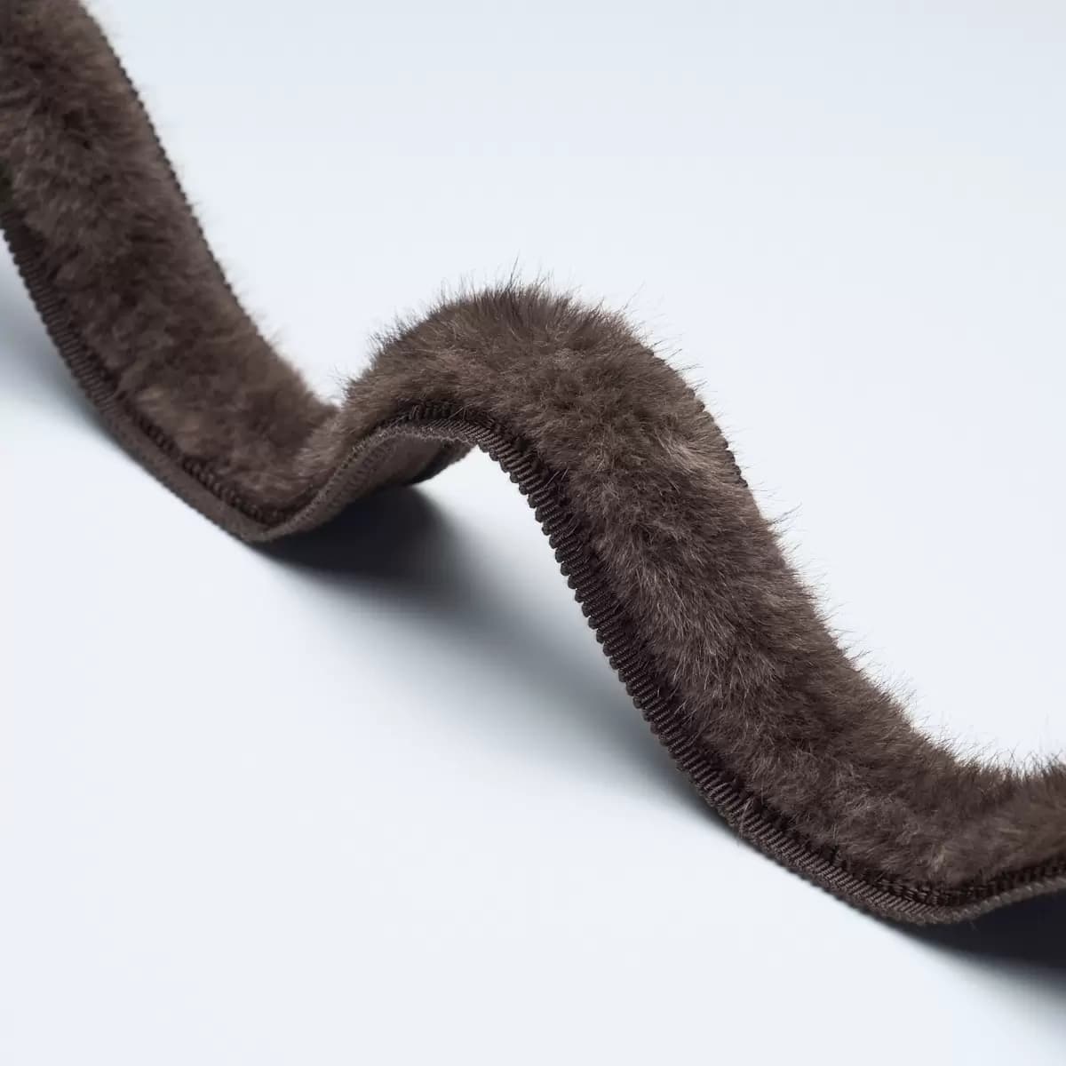 TIMBERLINE FAUX FUR TAPE_ BRUN