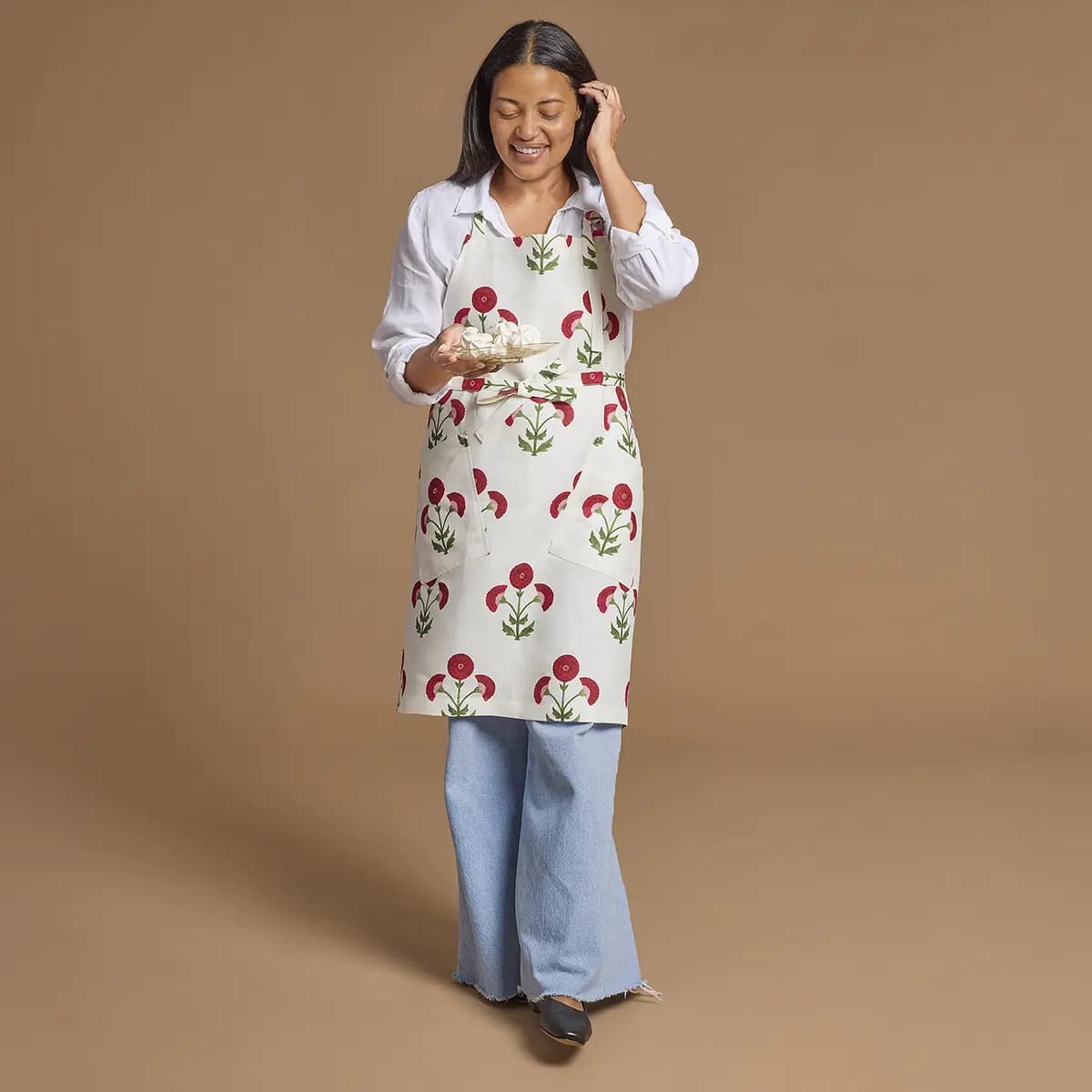 Gisele Linen Apron_ SCARLET