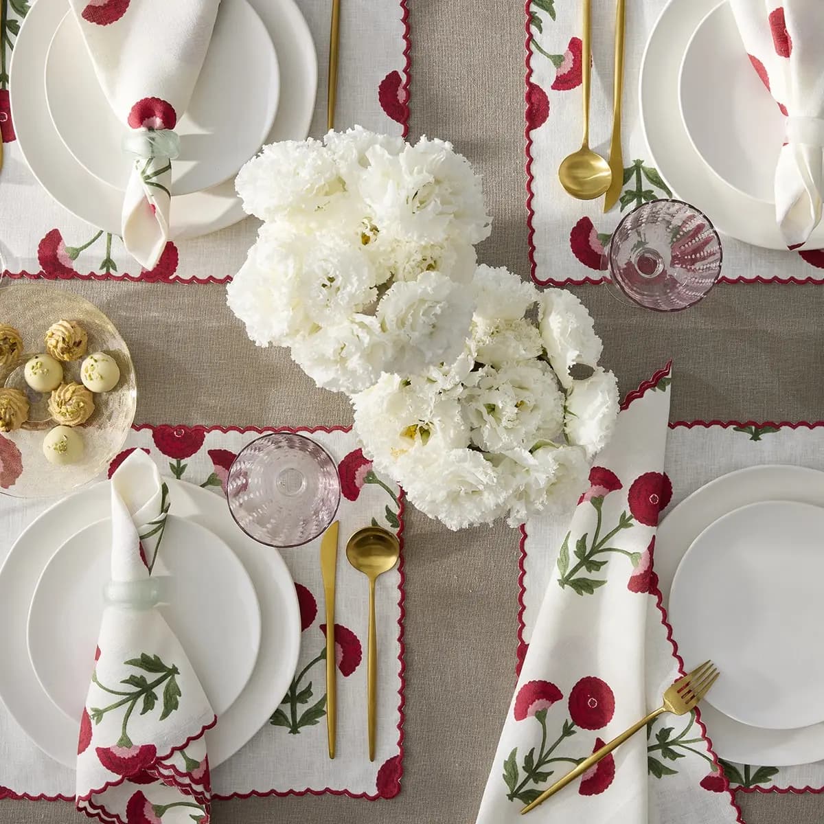 Gisele Tablecloth_ SCARLET