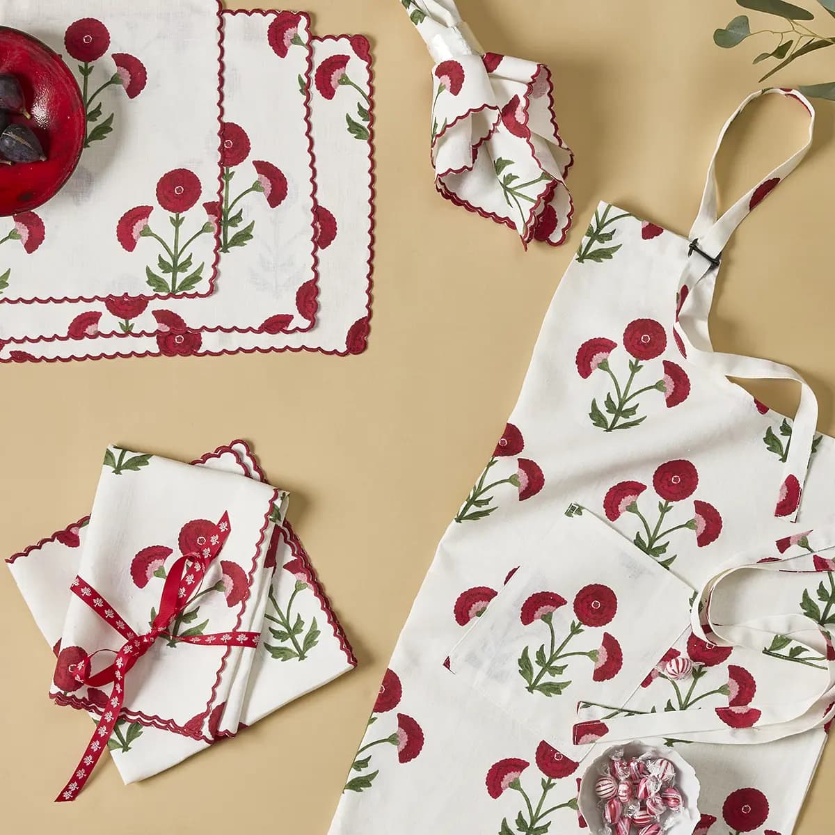 Gisele Napkin, Set of 4_ SCARLET