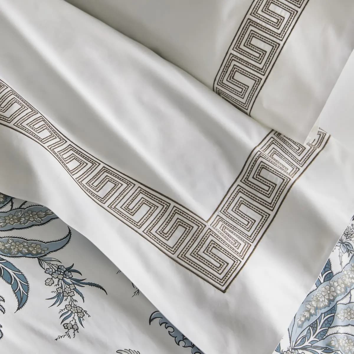 Ophelia Duvet Cover_ MOCHA