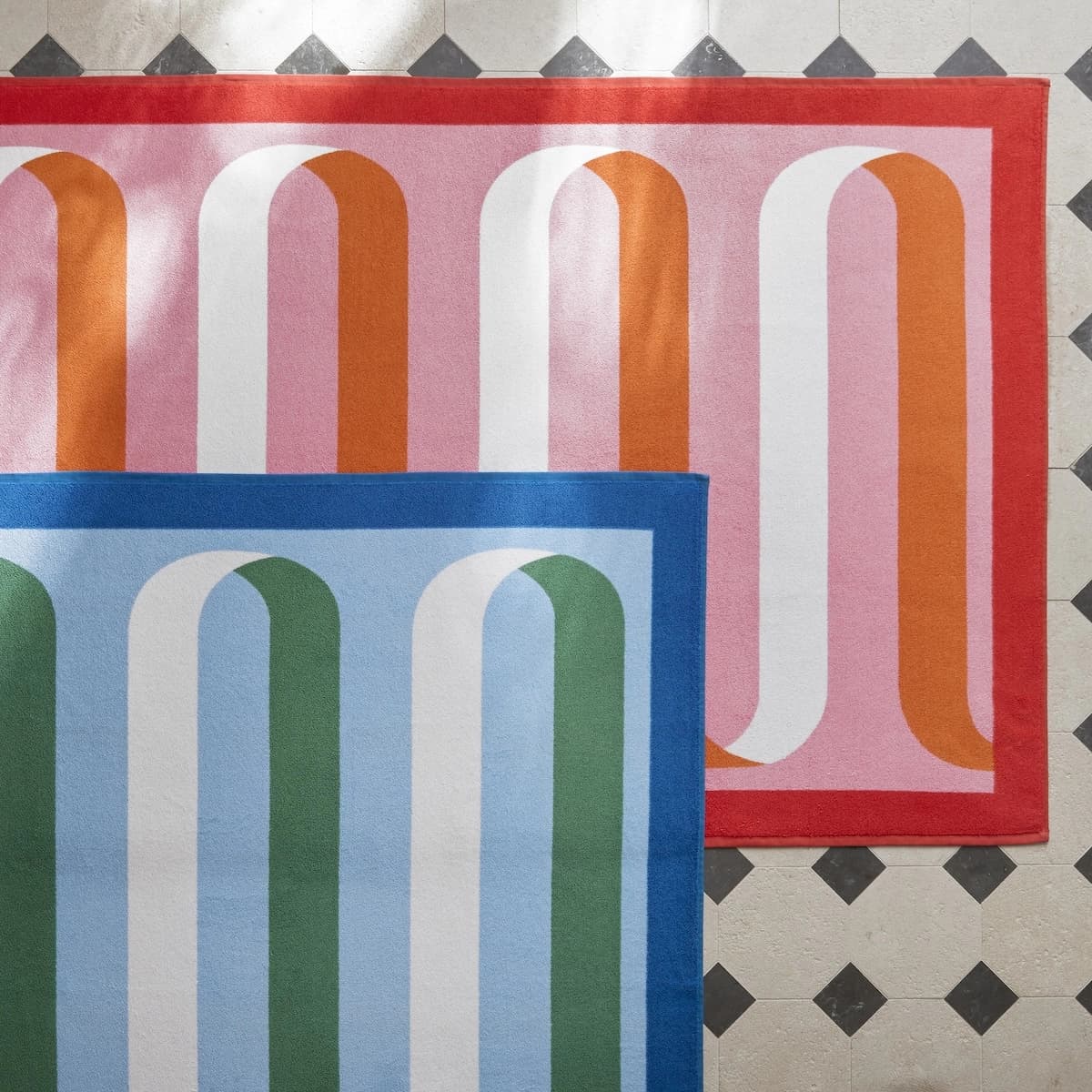 Ribbon Beach Towel_ FLAMINGO