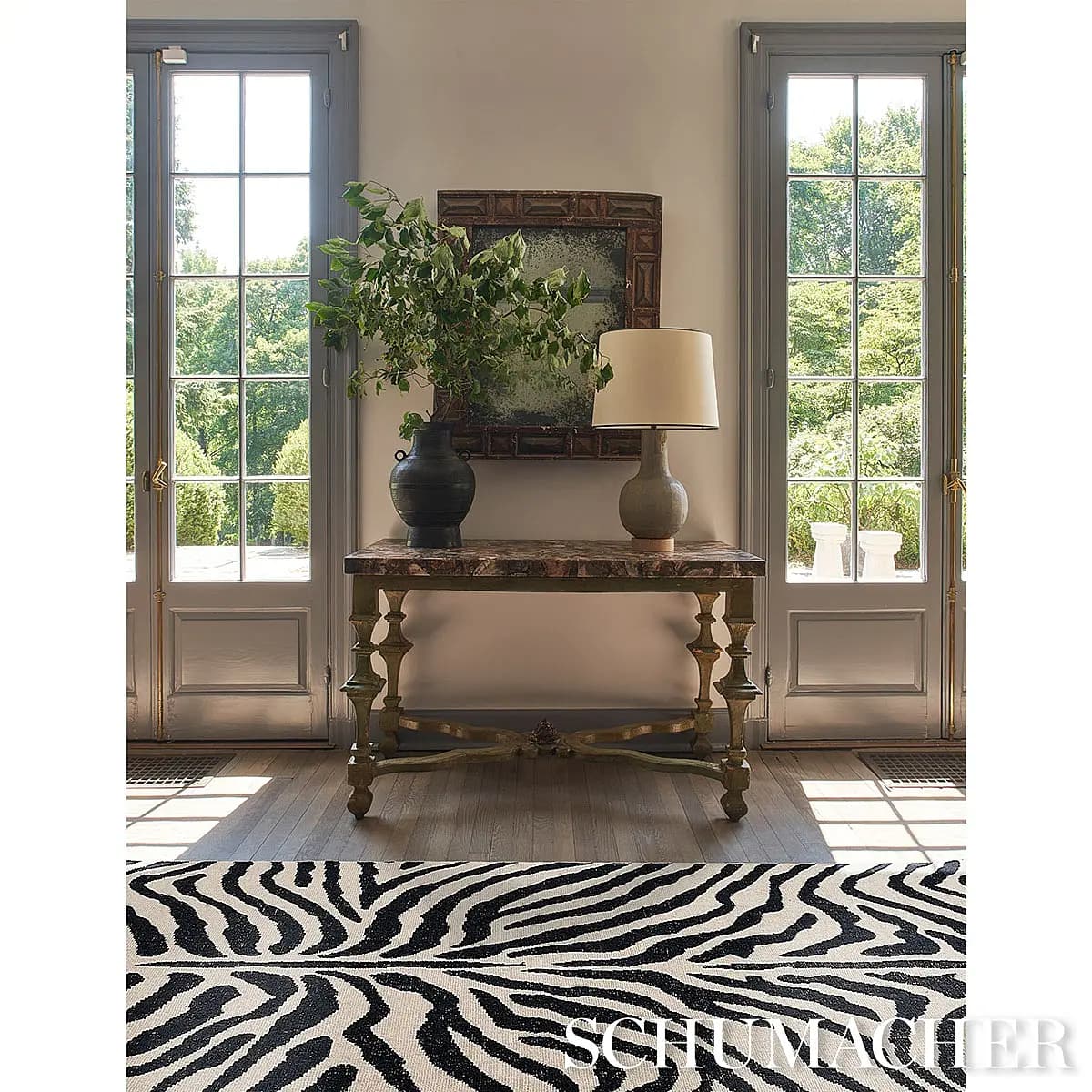Zebre Hand-Knotted Rug_ BLACK & IVORY
