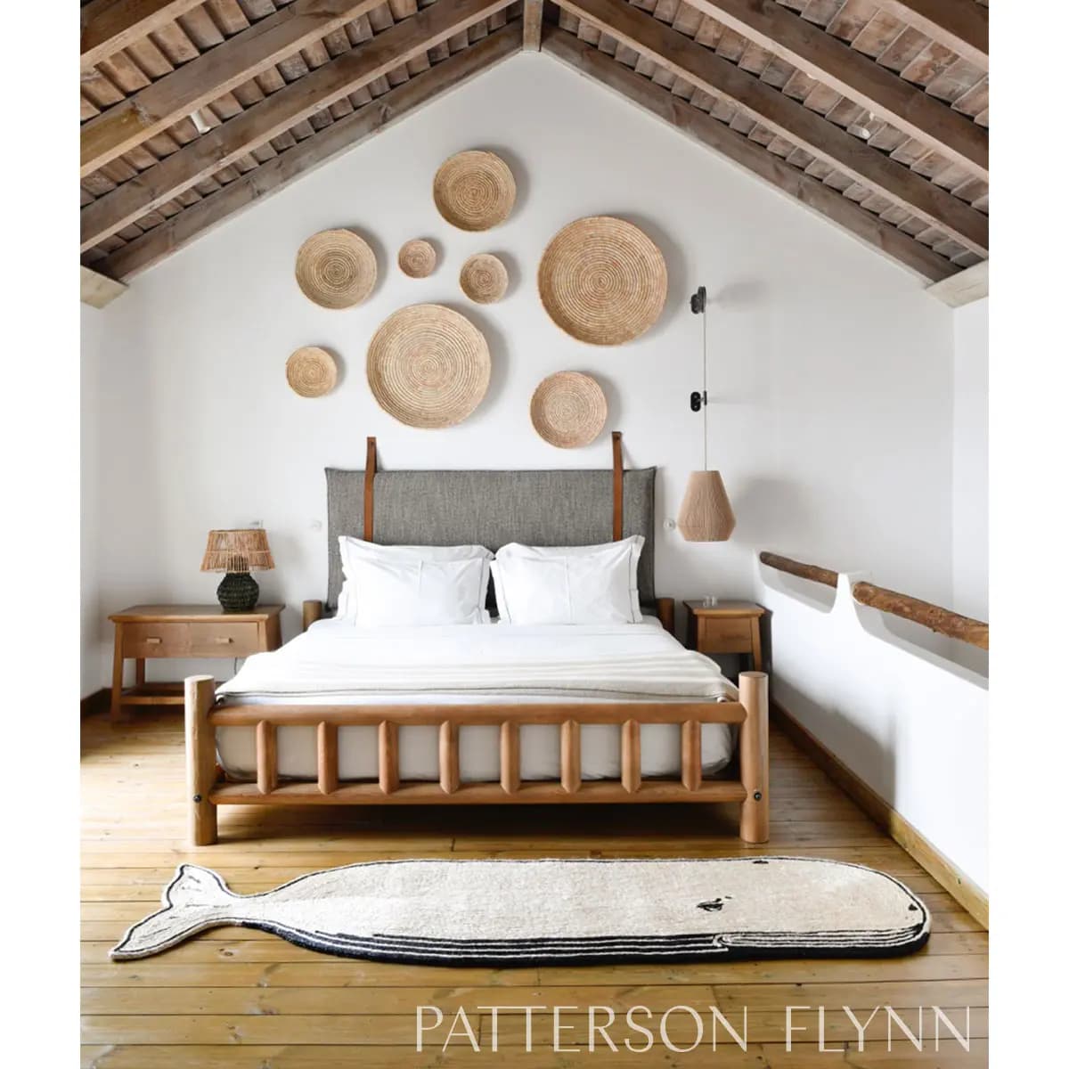 Ballena Rug_ BLACK & NATURAL